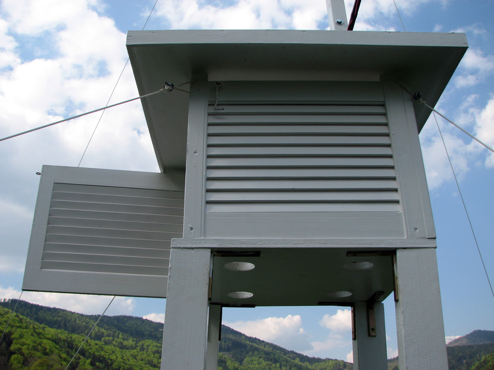 gal/Wetterstation/Alte Station/Wetterhuette_06.jpg